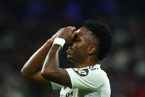 桑德罗：维尼修斯不该离开皇马，想想当年内马尔离开巴萨有多错