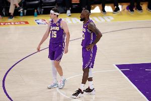 加内特：詹姆斯不想打全明星却被选进去 他去年都没打 让里夫斯进