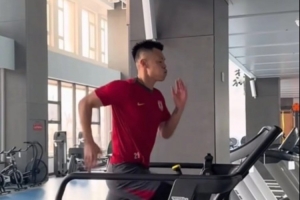 树榜样！37岁老将谭龙假期加练，不少队友也主动为自己增加训练量