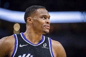 国王火箭L2M：全场4漏判1错判 漏吹KD八秒&走步 威少最后没犯规！