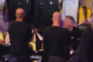 美网友热议科尔&追梦争吵：他们让追梦无法无天 是时候交易他了