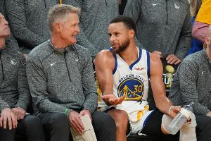 🤣5成胜率的神！勇士一度3连败 然后又2连胜重回15胜15负