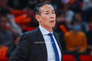 许利民：球队正在谈判新外援 赛前告诉队员要尊重四川男篮