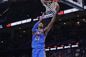 阿隆·维金斯谈防守：大家全力轮转补位玩命拼抢 人人都挺身而出