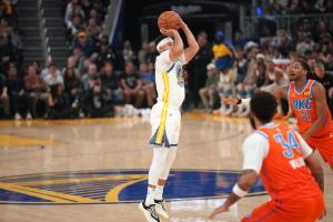 赛斯·库里坐骨神经痛？詹姆斯本赛季曾因该伤病缺阵了40天整