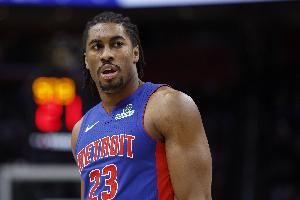 活塞主帅：艾维表现出色 不想贸然调整出场时间打乱他的节奏