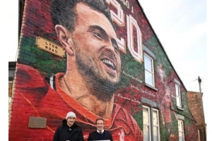 若塔壁画剩余款项将捐给LFC基金会，用于支持新的基层足球项目