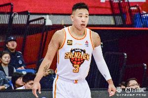 末节个人关键7-0！贺希宁18中11&9罚7中砍下29分6板6助！