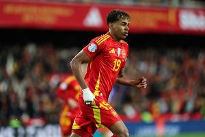 劳尔：我们得给亚马尔空间，他还有一些地方需要打磨