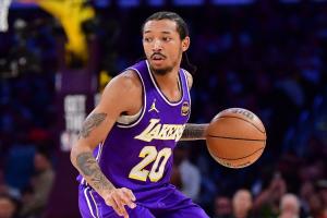 小尼克·史密斯：从小和年龄大的对手打球 懂得打球越简单越好