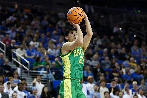 命中超远logo压哨三分！林葳15分钟6中2得到5分1篮板助队大胜23分