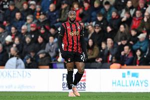 天空体育谈热刺冬窗计划：寻求引进前锋和左中卫，已放弃塞梅尼奥