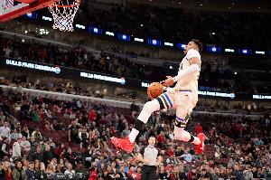 鹿&牛冲突解读！字母大喊：老子TM回来了！波蒂斯：揍那个混蛋脸