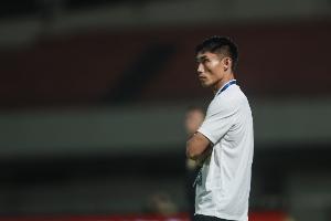 记者：青岛西海岸1月4日在海口开启冬训，郑智届时将走马上任