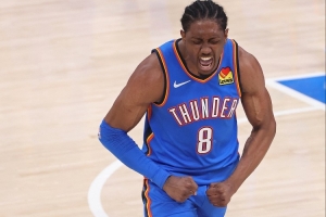 戴格诺特：杰伦威身体已无碍 仍在适应现阶段的全新身体节奏