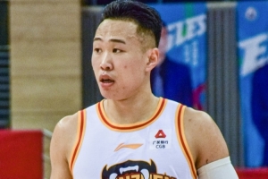 贺希宁：我的很多付出没法让所有人知道 每个休赛期都去做好准备