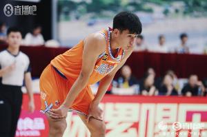 打得可以！状元杨曦皓10中6拿到17分5板1助