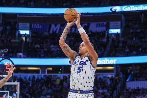 投丢绝杀球！班凯罗19中9&三分4中2 空砍23+15+10三双