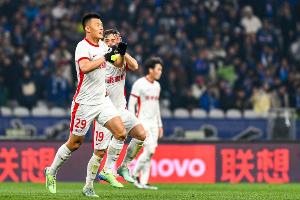 博主：亚泰可能调整主场场地和副总岗位，预计谭龙等人到队冬训