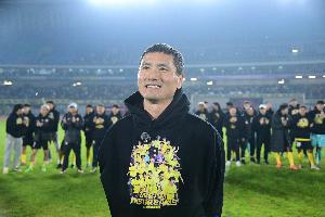 足球报盘点今年中国足球值得记住的教练：邵佳一、徐正源在列