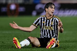 跟队记者：拉齐奥有意米雷蒂但没有实质性接触，斯帕莱蒂很欣赏他