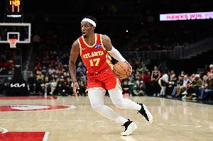 内线支柱！奥孔武半场9中6砍下20分5板 罚球6中6