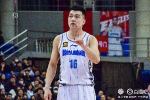 5犯被罚下！张才仁替补出战26分钟 三分3中3拿到9分1断