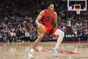 内线终结一般！斯科蒂·巴恩斯12中5拿到13分11板2助2断