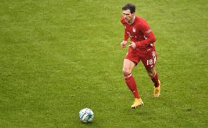 记者：热刺冬窗未求购，格雷茨卡受孔帕尼欣赏而不会离开拜仁