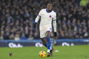 记者：尤文接触迪萨西经纪人进行咨询，米兰和罗马也有意引进他