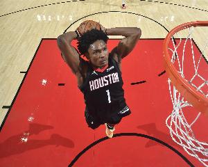 全能前锋！阿门12月场均19.2分7.9板5.4助1.2断 真实命中率62%