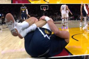 专家分析约基奇膝盖受伤：乐观情况过度伸展/挫伤 最糟糕前叉撕裂