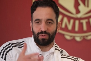 阿莫林：曼联缺少B费等核心但仍有信心赢球 我们花时间练不同体系