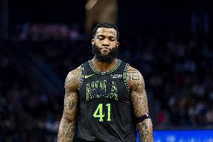 上半场26分全场不得…26分！萨迪克·贝下半场8中0一分未得