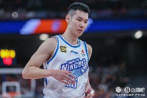 正负值+30冠绝全场！罗凯文12中8砍全场最高22分加5板 三分6中3