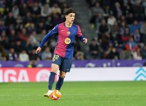 官方：巴萨租借至埃尔切的后卫福特本周一成功进行了左肩手术