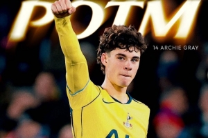 斩获职业生涯处子球！阿奇·格雷当选本轮英超热刺队内最佳球员