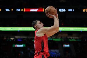 热火约维奇：约基奇是世界上最优秀的球员 想在他面前好好表现