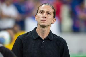 巴媒：费利佩加薪续约弗拉门戈，认为现在不是前往欧洲执教的时机