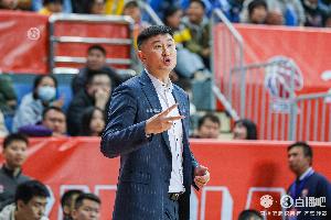 杜锋：有些运动员不珍惜上场的机会 可能过一两年就会被淘汰