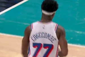 大将之风！埃奇库姆外线三分还能命中 末节已砍13分！