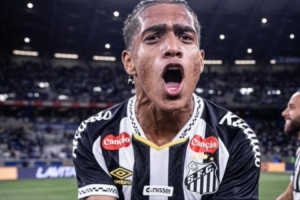 记者：米兰为桑托斯19岁左后卫索萨提供首份报价，桑托斯正在考虑