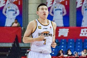 杯水车薪！付豪全场9投5中 得到11分4篮板1助攻&正负值-14