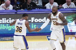 湖人vs活塞首发：詹姆斯东契奇领衔 康宁汉姆杜伦出战