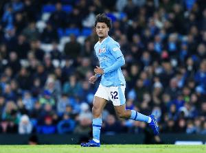 德媒：多特接近租借鲍勃+可3千万欧买断，但需等曼城签下塞梅尼奥