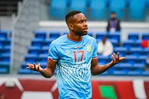 空手参加非洲杯！巴坎布不满：行李本应19日到机场，但至今未找到