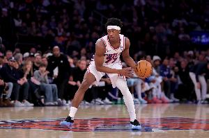 纳斯：埃奇库姆投进了大心脏绝杀后依旧淡定 这种品质非常难得