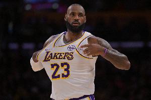 心服口服！詹姆斯：今晚我们打得很努力 更好的球队获胜了