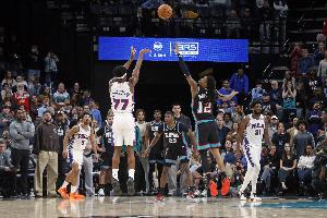 准绝杀！埃奇库姆：大场面从不会压垮我 队友信任是投进绝杀关键