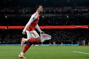 后防领袖！加布里埃尔上佳表现助枪手大胜 攻防两端均有关键贡献